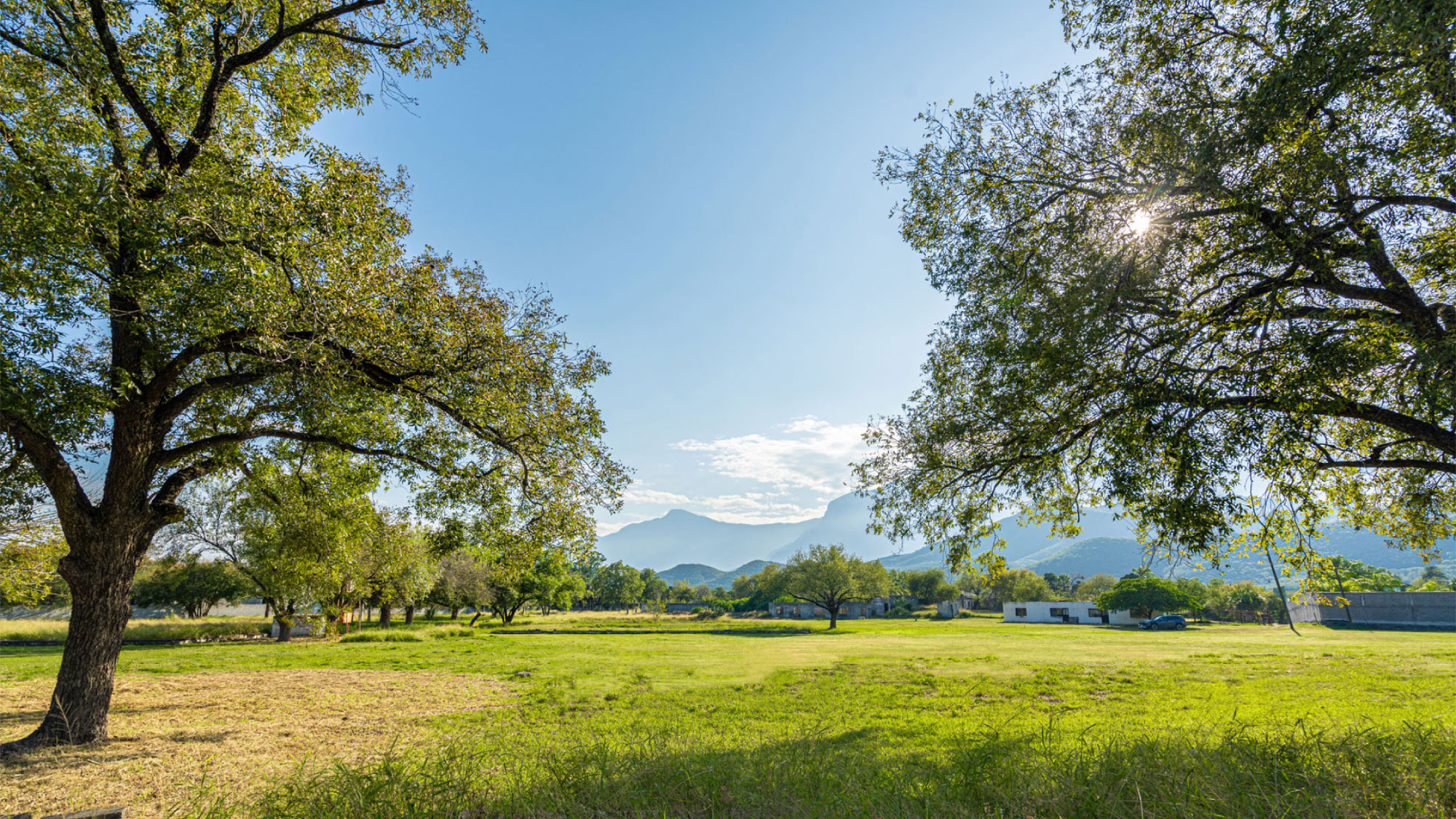 Conoce lo que te ofrece Las Esmeraldas